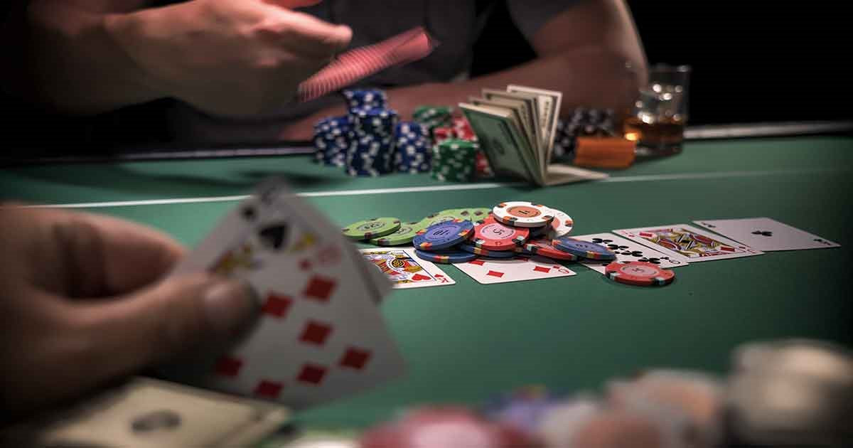 Poker 12Bet chia làm nhiều giai đoạn bài để thử thách người chơi